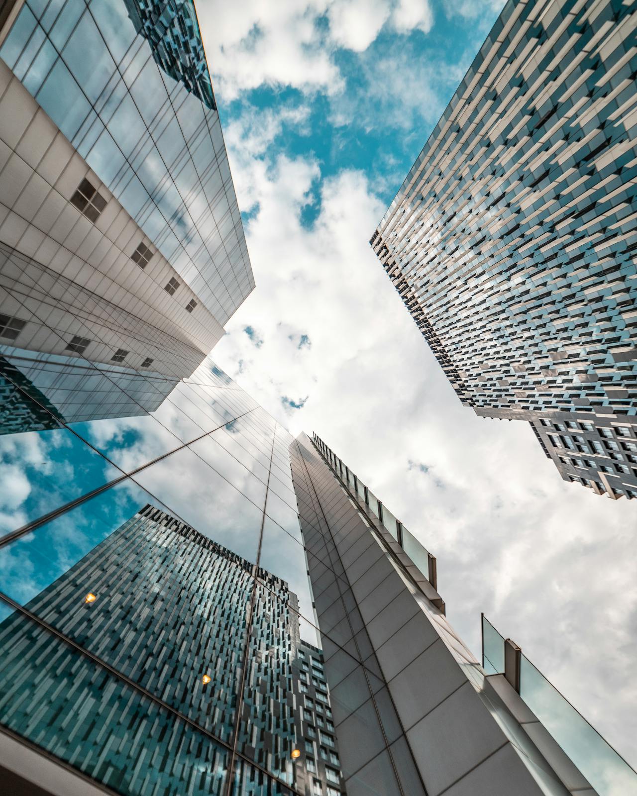 Agile Capital Services Team - Investment Experts